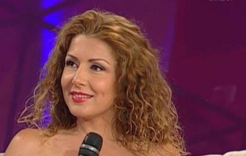 Carmen Brumă, DEZVĂLUIRI DIN VIAŢA DE FAMILIE: Cine SCHIMBĂ PAMPERŞI, cine VOR FI NAŞII lui Vlăduţ?