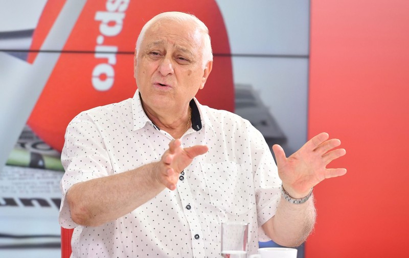 Dezvăluirile fostului medic al naționalei, dat afară cu scandal, după 27 de ani, pentru că și-a cerut drepturile