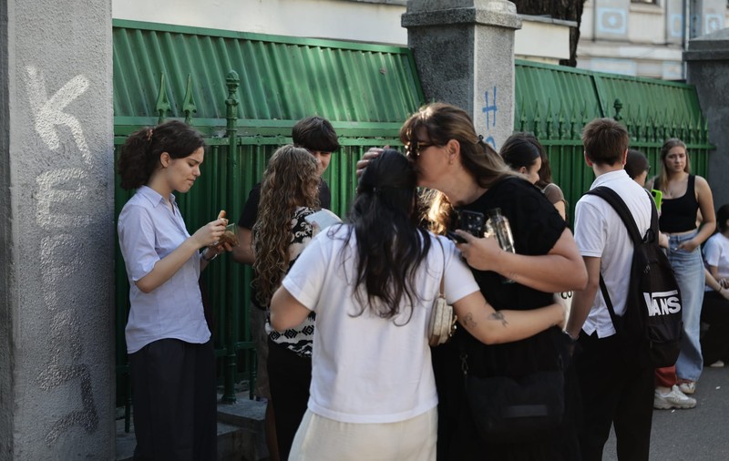 Subiecte Română la BAC 2026 - primele cerințe aflate de la elevii ieșiți de la examen. Bacovia și Arghezi, principalele puncte de rezolvat