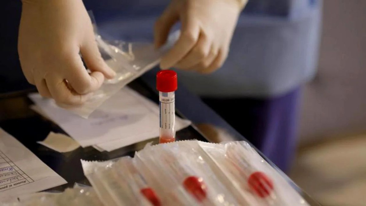 VIDEO Câte teste pentru coronavirus se fac în România, defalcat pe județe. În țară, sunt 32 de centre de testare în 14 județe și București