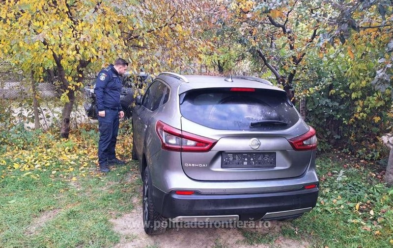 Autoturism furat din Italia, descoperit de poliţiştii de frontieră din Iași. Șoferul susține că l-a cumpărat dintr-un parc auto