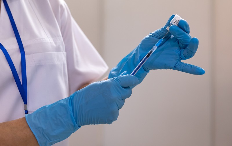 Valeriu Gheorghiţă: Vaccinarea anti-COVID reduce de 25 de ori riscul de a ajunge la spital