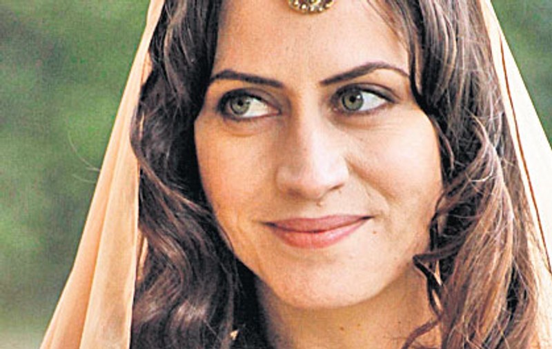 Selen Ozturk sau Gulfem din «Suleyman Magnificul» deţine secretul frumuseţii
