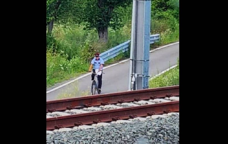 CFR modernizează căile ferate cu sute de milioane de euro, dar dirijează traficul „cu telefonul și bicicleta”: „Se îndreaptă spre «siguranța» grecească”