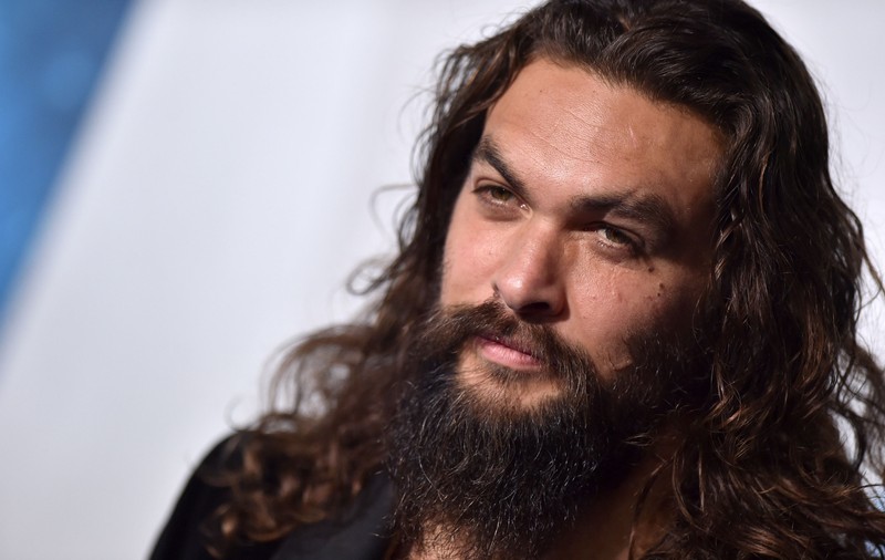 FOTO și VIDEO | Avionul în care se afla Jason Momoa a efectuat o aterizare de urgență. Mesajul transmis de actor după incident