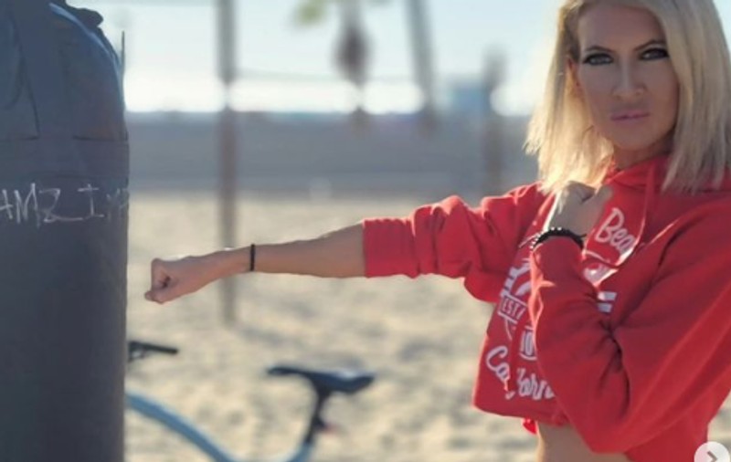 Casa de modă Christian Dior i-a cerut unei actrițe de filme pentru adulți să-și schimbe numele de scenă: „Nu înţeleg, eu nu port haine când sunt la serviciu!”