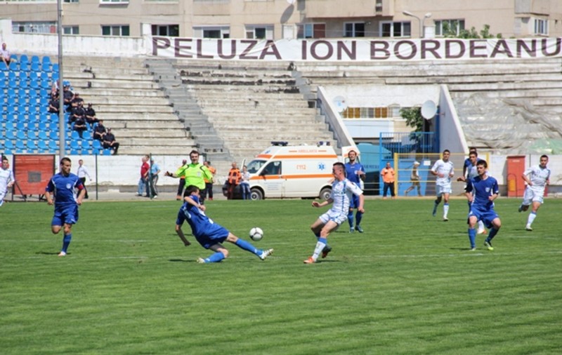 FC Botoşani promovează în Liga I, dar riscă să joace meciurile de acasă... la Iaşi!