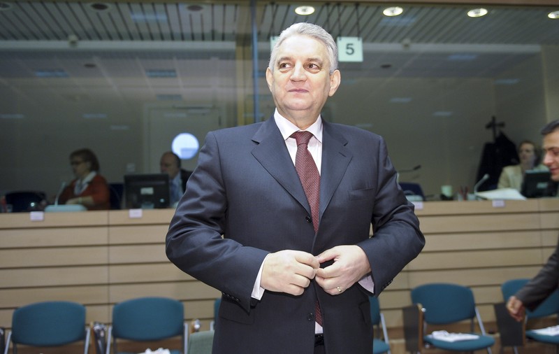 Sfidare. Numit în conducerea Romsilva, Ilie Sârbu nu e doar socrul consilierului lui Ciolacu. E ministrul care a nășit vânzarea pădurilor României către Schweighofer!