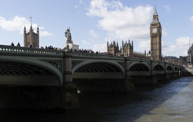 Peste 100 de gardieni nepalezi, care au protejat personalul ambasadei britanice în Afganistan, deportați în secret de Londra