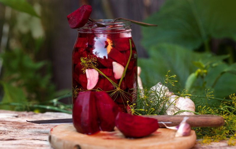Sfeclă roșie la borcan - rețete de conserve delicioase pentru iarnă