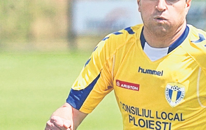 Daniel Oprița se face «tractorist»