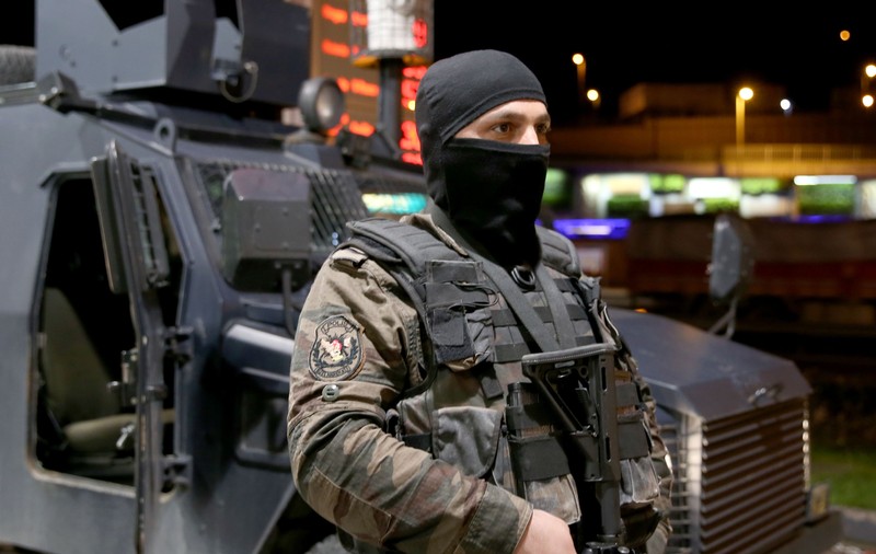 ȘAPTE RĂNIȚI în TURCIA, după un atac sinucigaș! O FEMEIE-KAMIKAZE s-a aruncat în aer