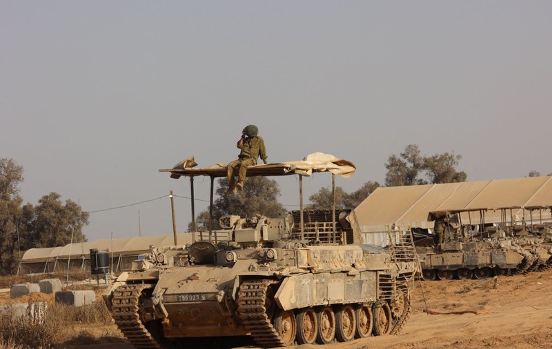 Tancurile israeliene avansează în Rafah. Cel puțin 11 palestinieni, uciși în urma loviturilor aeriene