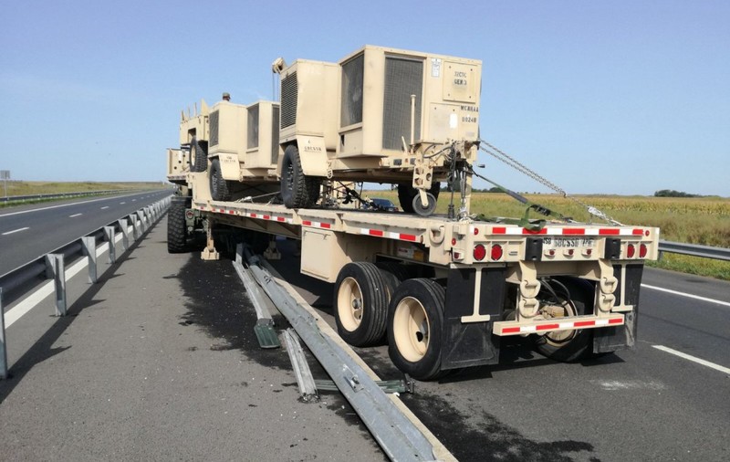 Militar american, rănit într-un accident pe Austostrada Arad-Timișoara. Camionul NATO a lovit parapeții