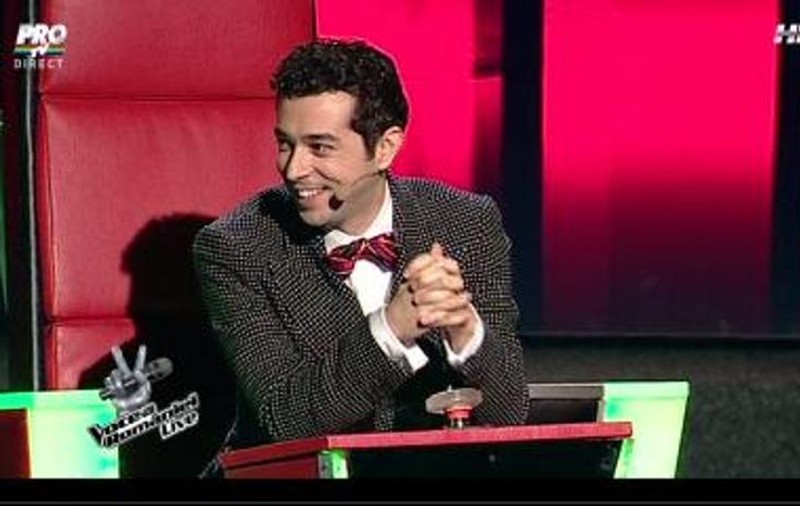 Marius Moga A ROŞIT ŞI S-A FÂSTÂCIT CÂND A VĂZUT-O! "Când fixezi DATA NUNŢII"? FOTO 