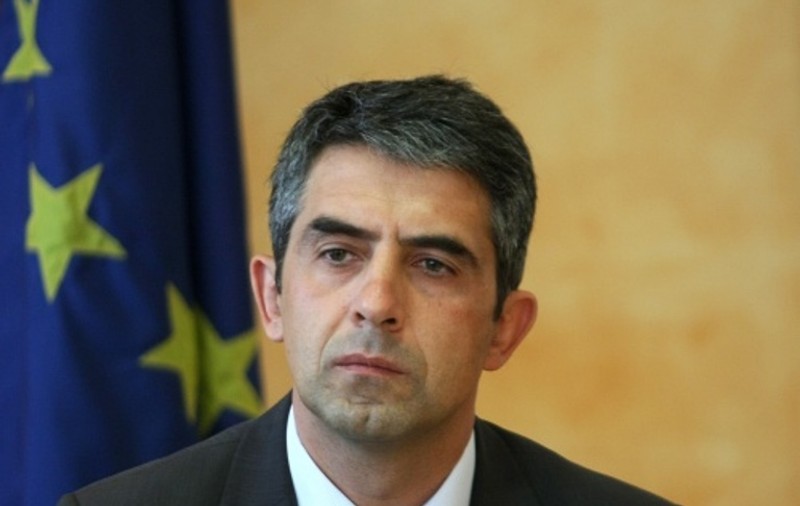 UPDATE: Rosen Plevneliev câştigă alegerile prezidenţiale în Bulgaria