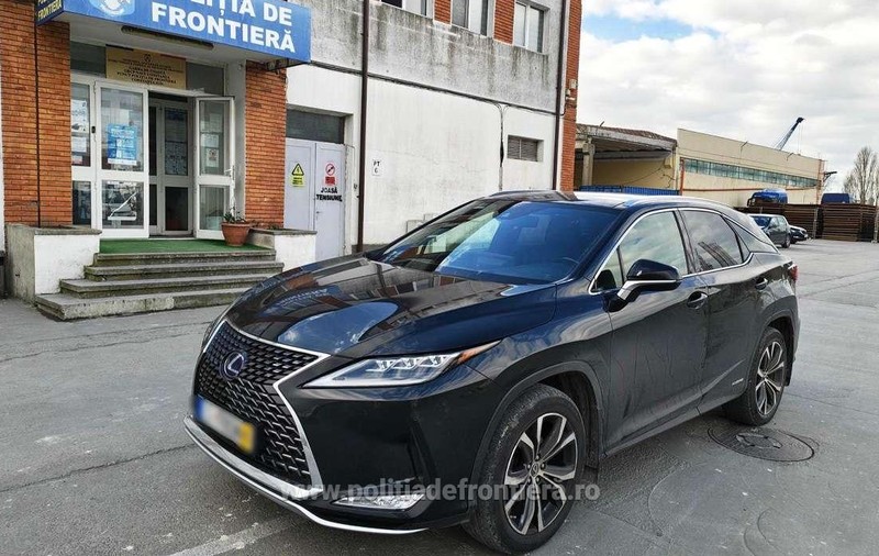 Autoturism de lux, căutat de autorităţile din Lituania, descoperit în Portul Constanța cu seria falsificată. Unde urma să ajungă