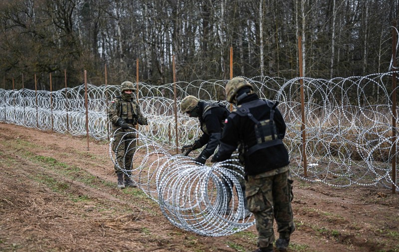 Polonia a prezentat detaliile „Scutului estic”, menit să o protejeze de Rusia și Belarus
