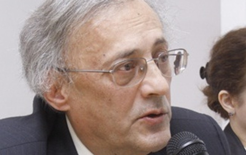 Cercetat de DNA, Vasile Astărăstoae și-a dat demisia din funcția de rector al UMF Iași