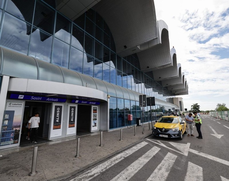 Parcarea Sosiri de la Aeroportul Henri Conadă a fost închisă astăzi: la toamnă se deschide una nouă, pe 4 niveluri