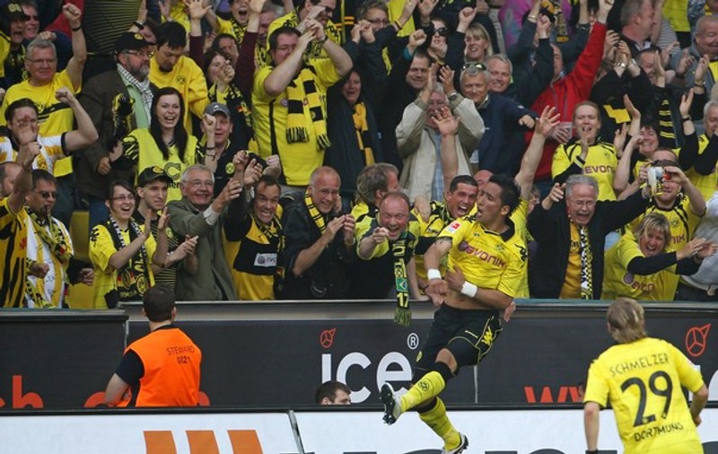 Foto | Ce nebunie! Borussia Dortmund a câştigat titlul în Germania și a declanșat isteria printre fani