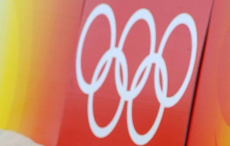 Cinci români vor purta flacăra olimpică de la JO Londra