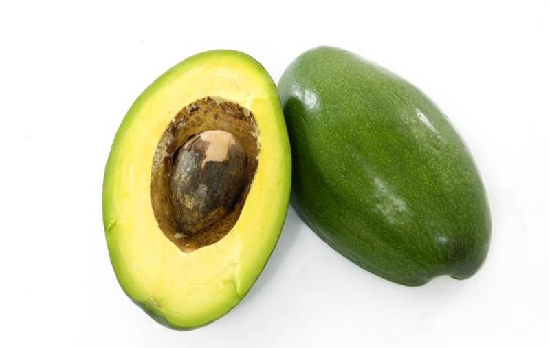 Combină avocado cu portocală ca să scapi de grăsimi