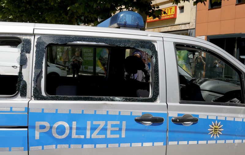 Trei români au fost prinși în Germania într-o mașină plină cu bunuri furate