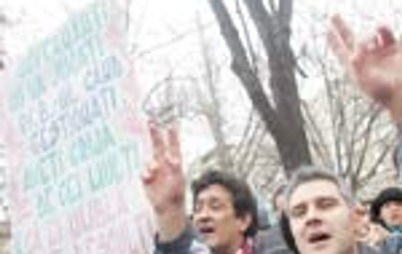 Sindicalistii de la metrou au iesit din nou in strada