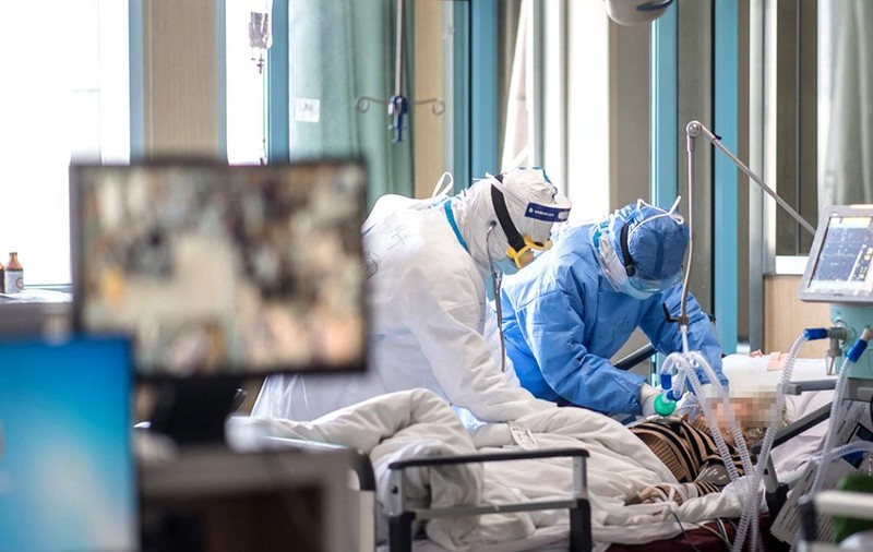 Mărturia unei românce din Italia despre cum sunt îngropați cei care mor de coronavirus: ”Fără familie, alături de alți bolnavi. Asta face virusul, ne lasă singuri”