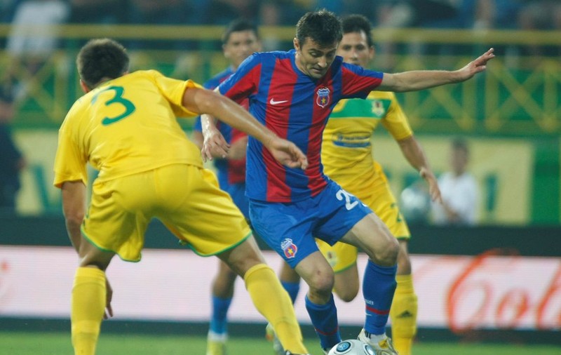Steaua a lichidat Vasluiul  Steaua-Vaslui 3-0