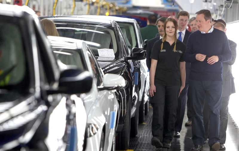 Jaguar a oprit vânzările de mașini în Marea Britanie, ca parte a „reinventării” mărcii