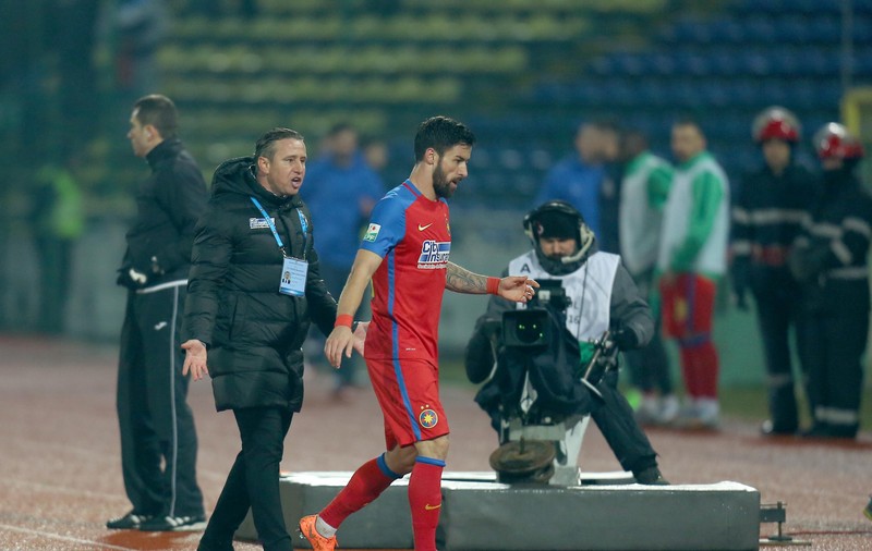 Stelistul Gabriel Enache, suspendat trei etape din Liga Europa