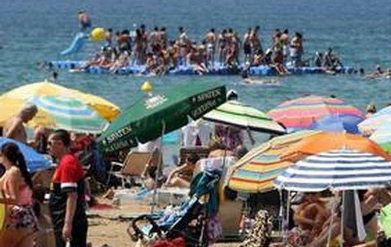 Vrei să mergi o săptămână la mare cu 200 de lei? Află cum!