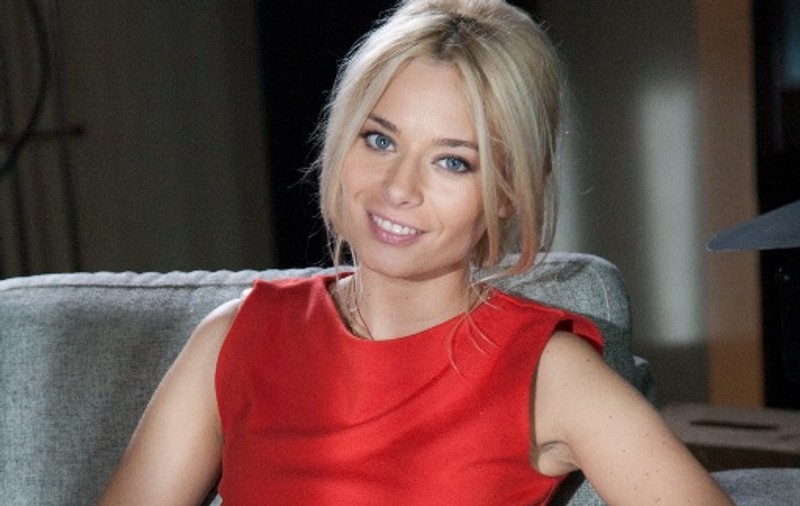 Laura Cosoi va juca în serialul "PARIU CU VIAŢA"