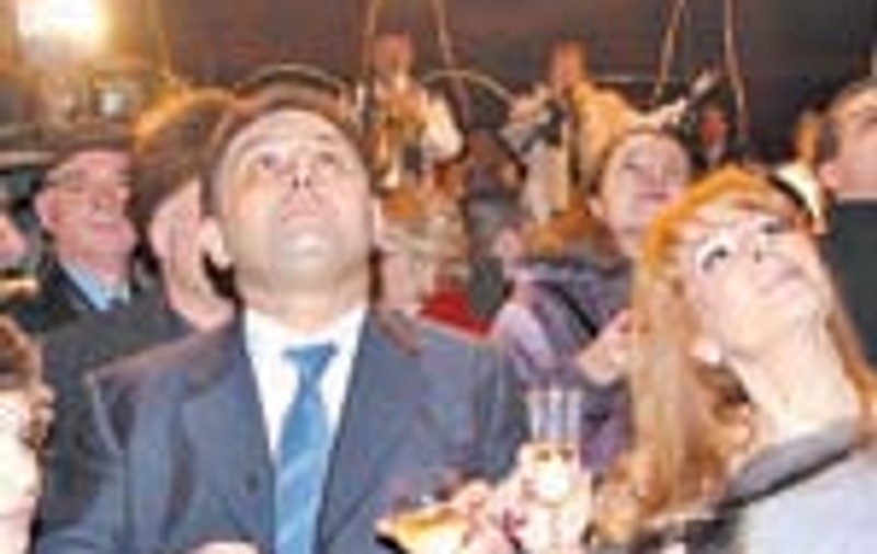 Vanghelie si-a platit foarte bine artistii