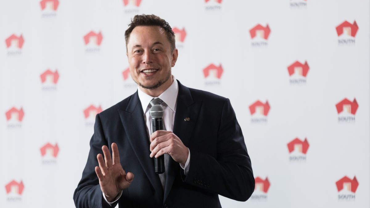 Ghinion teribil pentru Elon Musk, cofondatorul Tesla. A pierdut un miliard de dolari în numai două minute