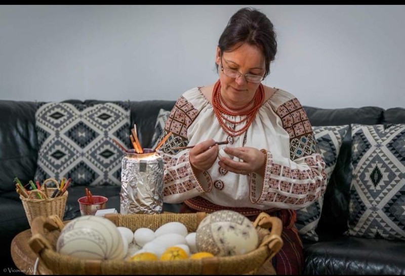 Decorarea unui ou poate dura și o săptămână