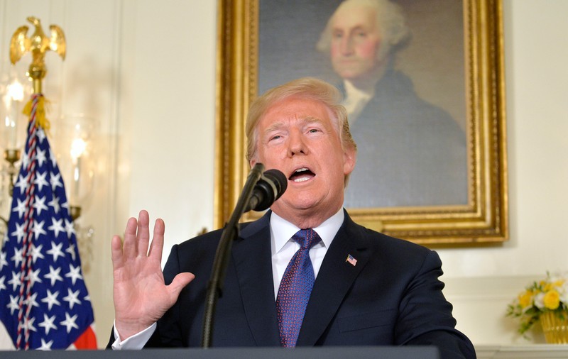 FOTO | Cadoul lui Donald Trump pentru nunta Prințului Harry cu Meghan Markle
