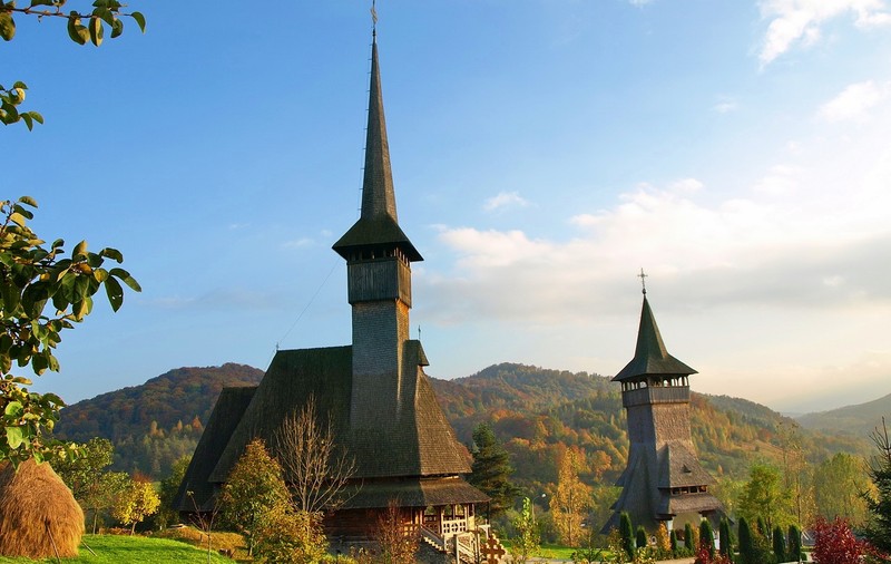 (P) Maramureș - tradiții străvechi, peisaje de basm și biserici de patrimoniu
