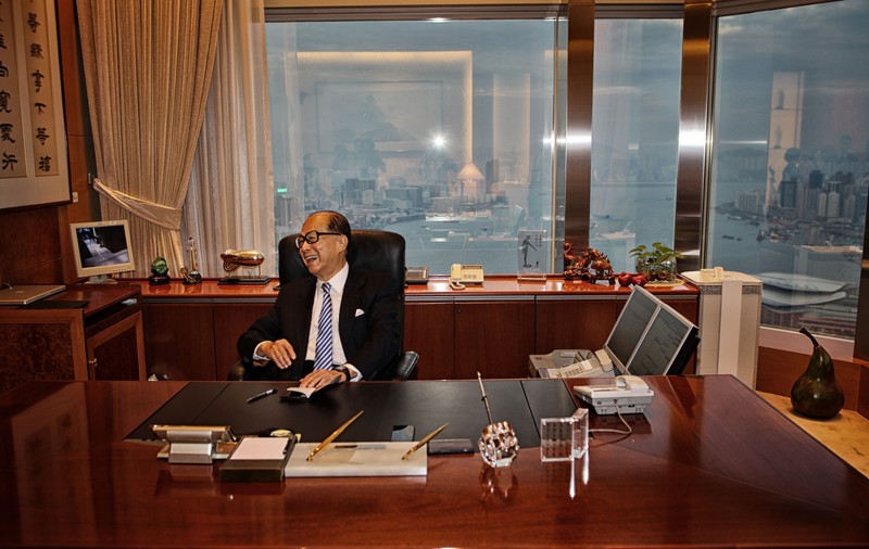 Miliardarul "Superman" din Hong Kong și lupta pentru Canalul Panama. Compania fondată de Li Ka-shing, în vârstă de 96 de ani, este implicată în plângerile lui Donald Trump cu privire la influența Chinei