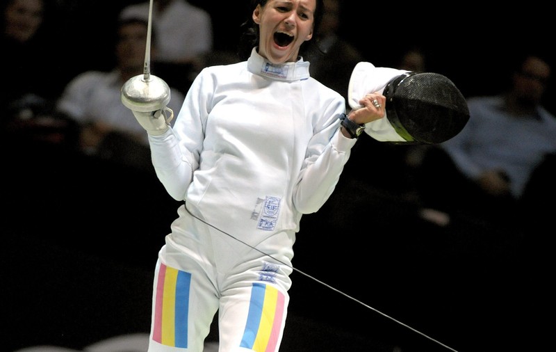  Spadasina Simona Alexandru străbate lumea-n lung și lat pentru a obține calificarea la Olimpiada de la Londra din 2012 