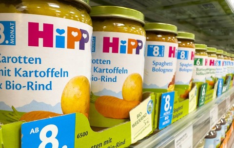 Otravă de șobolani găsită într-un borcan HiPP cu mâncare pentru bebeluși, într-un lanț de supermarketuri din Austria. Alte borcane suspecte erau marcate cu un cerc roșu pe fund