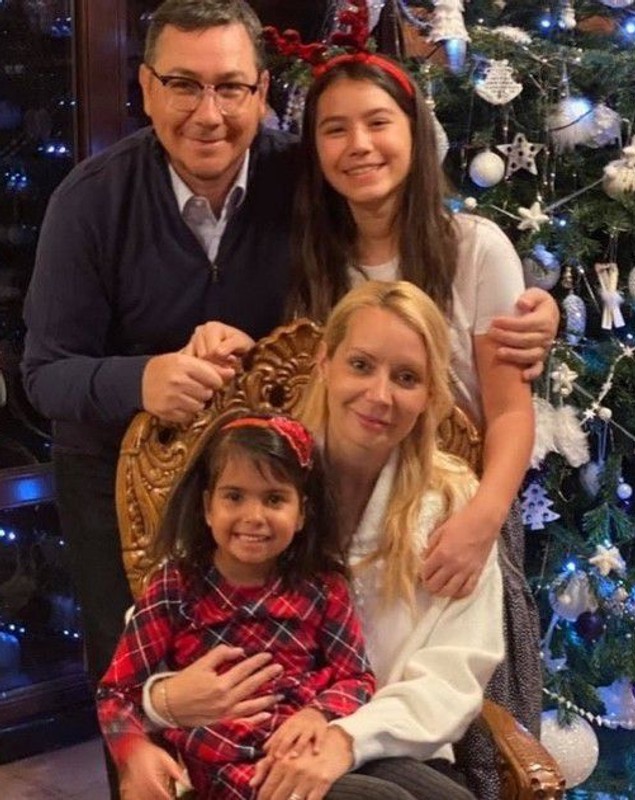 De ce Victor Ponta și Daciana Sârbu au divorțat: „N-am fost în stare să ofer”. Declarații emoționante despre cei trei copii