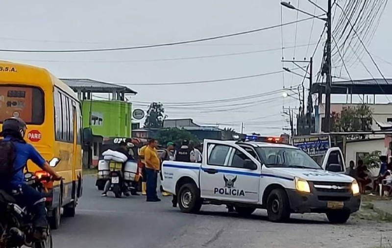 Cel puțin 8 morți, într-un schimb de focuri între bandele rivale din Ecuador. A fost ucis fratele unui important șef de clan