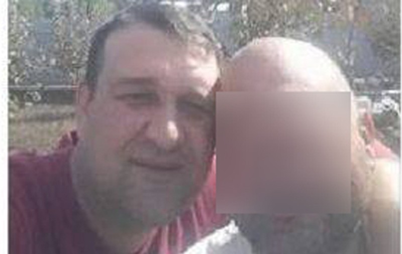 Un polițist a fost bătut de un șofer beat în Vaslui. Bărbatul violent s-a năpustit asupra medicilor și a oamenilor legii