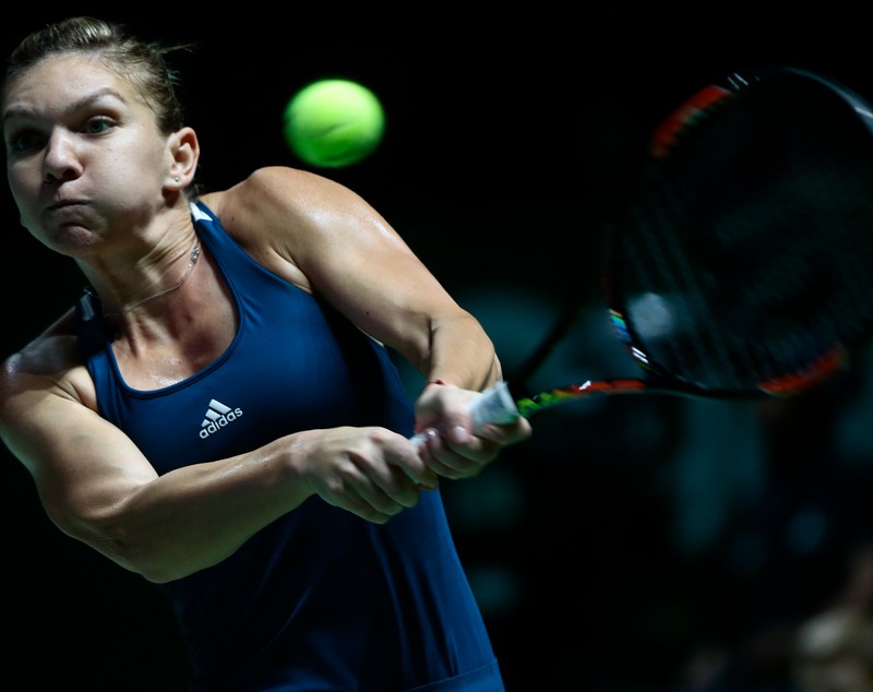 Tenis, Turneul Campioanelor. Simona Halep, victorie en-fanfare cu Madison Keys. Kerber, liderul mondial, a trecut greu de Cibulkova / FOTO&VIDEO