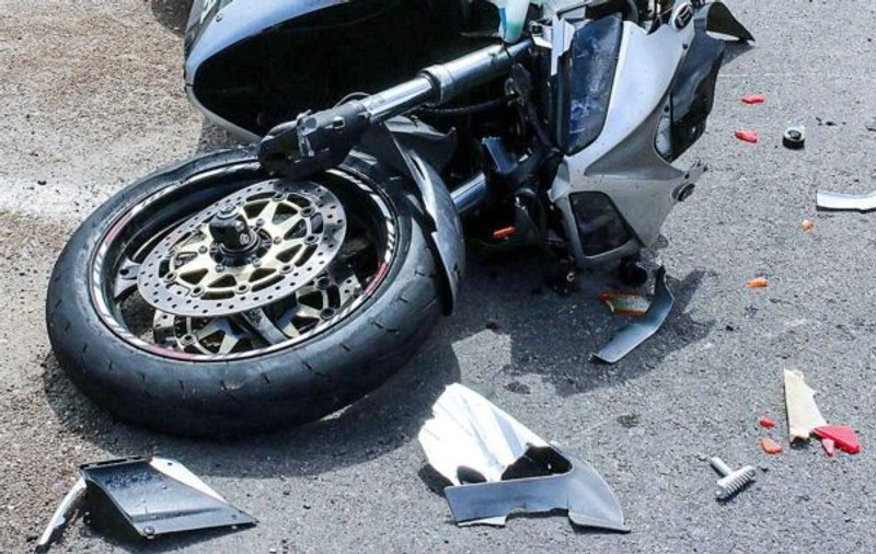 Mai mulți motocicliști, implicați într-un accident pe Transapuseana. Traficul, blocat în zonă