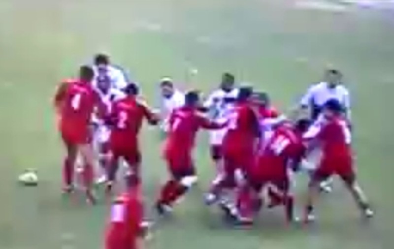 S-au luat la bătaie! Nouă jucători răniţi la meciul Dinamo-Farul