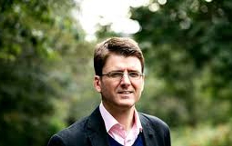 EXCLUSIV/ Alexander Adamescu a fost arestat preventiv în Anglia, pentru folosirea unor acte false în instanță. DNA precizează de când este în arest preventiv